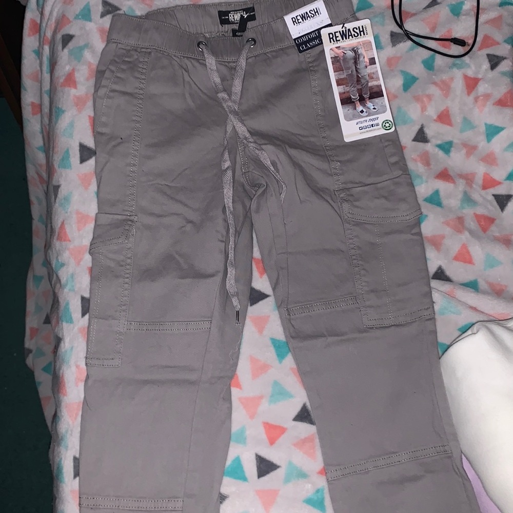Tight cargo pants
